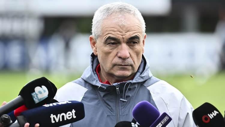 <p>Açıklamalarının sonunda Beşiktaş'taki ayrılık sürecine de değinen deneyimli teknik adam şu ifadeleri kullandı:<br />
<br />
</p>