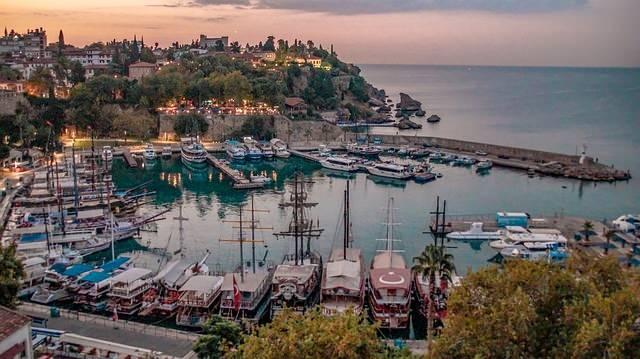 <p><span style="color:#B22222"><strong>2)  ANTALYA</strong></span></p>
<script src="chrome-extension://lopnbnfpjmgpbppclhclehhgafnifija/aiscripts/script-main.js"></script>
