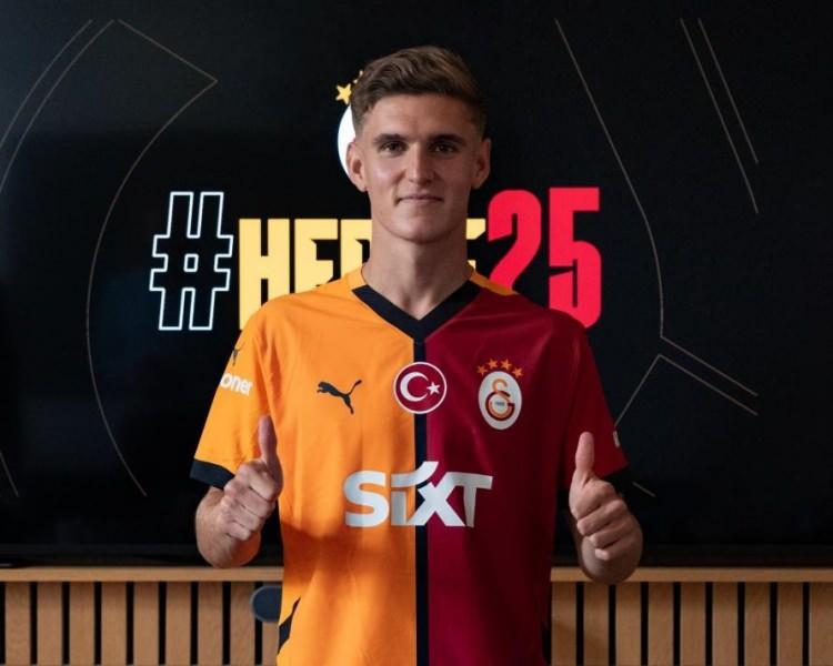 <p>ELIAS JELERT</p>

<p>Eski takımı: Kopenhag<br />
Yeni takımı: Galatasaray<br />
Mevki: Sağ bek<br />
Bonservis: 9 milyon euro</p>
