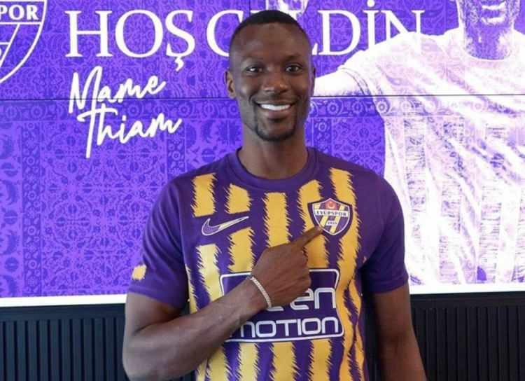 <p>MAME THIAM</p>

<p>Eski takımı: Pendikspor<br />
Yeni takımı: Eyüpspor<br />
Mevki: Forvet<br />
Bonservis: -</p>
