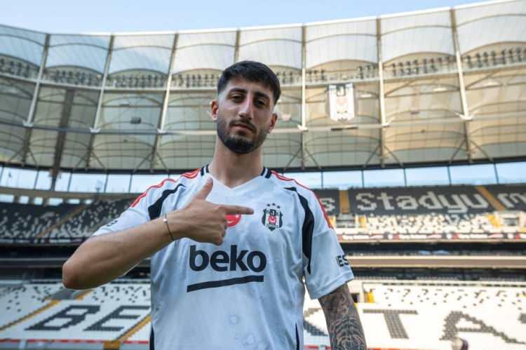 <p>CAN KELEŞ</p>

<p>Eski takımı: Fatih Karagümrük<br />
Yeni takımı: Beşiktaş<br />
Mevki: Kanat<br />
Bonservis: 2.5 milyon euro</p>
