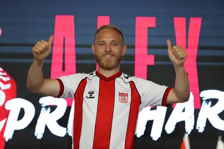 <p>ALEX PRITCHARD</p>

<p>Eski takımı: Birmingham<br />
Yeni takımı: Sivasspor<br />
Mevki: On Numara<br />
Bonservis: -</p>
