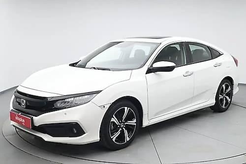 <p>2 - Honda Civic</p>
<p> </p>
<p>Ortalama yakıt tüketimi 6,50 litre</p>