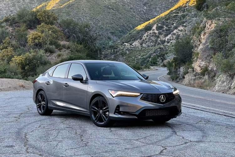 <p>9 - Acura Integra</p>

<p> </p>

<p>Ortalama yakıt tüketimi 7,10 litre</p>
