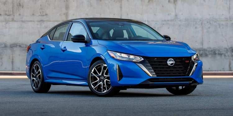 <p>7 - Nissan Sentra</p>

<p> </p>

<p>Ortalama yakıt tüketimi 6,90 litre</p>
