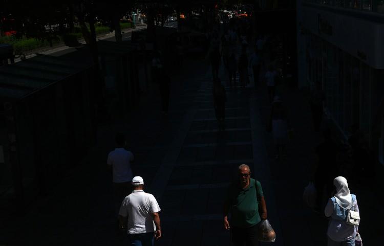 <p>İrlanda:</p>

<p>&nbsp;</p>

<p>28 dakika</p>
