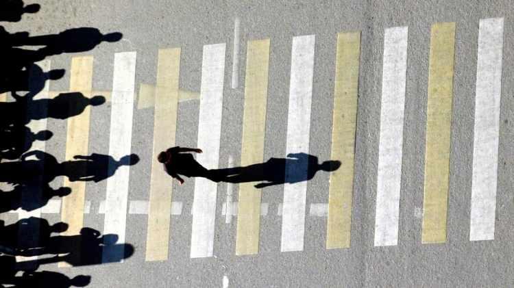 <p>AB &uuml;ye &uuml;lkelerinin &ccedil;oğunda (17 &uuml;lke) işe gidiş geliş s&uuml;releri 24 ila 28 dakika arasında değişiyor.</p>

<p>&nbsp;</p>
