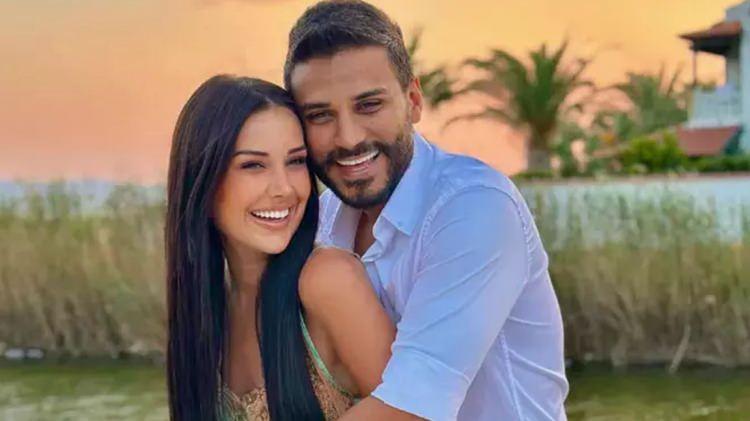 <p><span style="color:#B22222"><strong>İLA&Ccedil;LARINI G&Ouml;STERDİ</strong></span></p>
