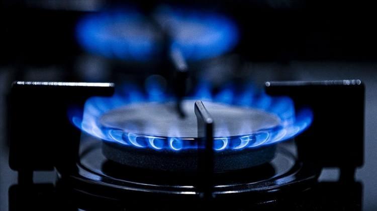 <p>27 il merkezi, 306 ilçe ve beldede doğalgaz dağıtımı gerçekleştiren Aksa Doğalgaz, ilk kez abonelik işlemi gerçekleştiren vatandaşlar için doğru kombinin seçilmesi ve bilinçli kullanılmasıyla doğalgazın daha da avantajlı hale gelebileceğine 6 maddede dikkat çekti.</p>