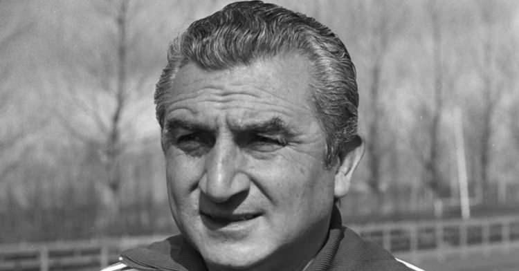 <p><strong>16. Miguel Munoz</strong></p>
<p> </p>