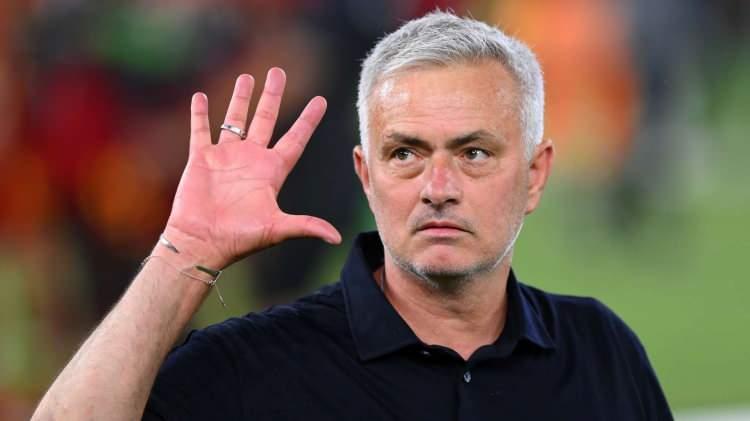 <p><strong>12. Jose Mourinho</strong></p>
<p> </p>