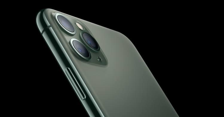 <p><span style="color:#B22222"><strong>İPHONE 11</strong></span></p>