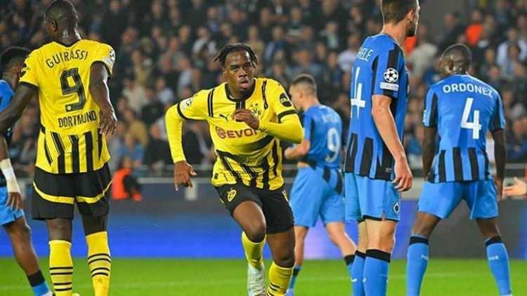 <p><strong>18 EYLÜL:</strong><br />
<br />
Bologna (İtalya)-Shakhtar Donetsk (Ukrayna): 0-0<br />
<br />
Sparta Prag (Çekya)-Salzburg (Avusturya): 3-0<br />
<br />
Club Brugge (Belçika)-Borussia Dortmund (Almanya): 0-3<br />
<br />
Celtic (İskoçya)-Slovan Bratislava (Slovakya): 5-1<br />
<br />
Manchester City (İngiltere)-Inter (İtalya): 0-0<br />
<br />
Paris Saint-Germain (Fransa)-Girona (İspanya): 1-0</p>