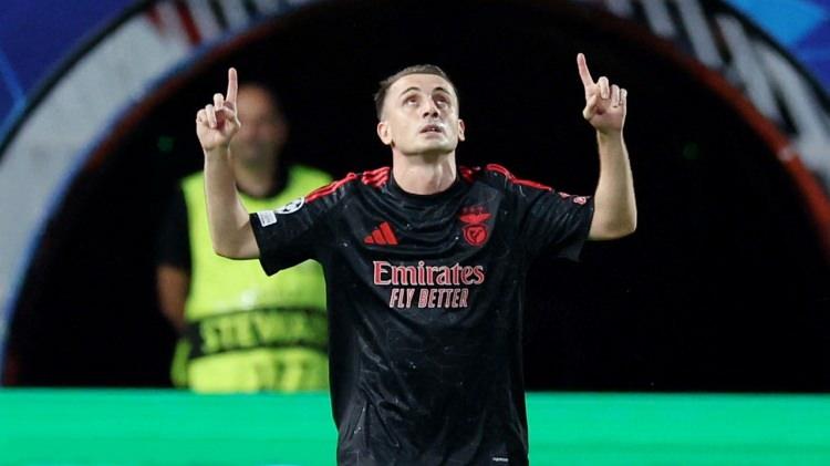 <p><strong>19 EYLÜL</strong><br />
<br />
Atalanta (İtalya)-Arsenal (İngiltere): 0-0<br />
<br />
Atletico Madrid (İspanya)-Leipzig (Almanya): 2-1<br />
<br />
Monaco (Fransa)-Barcelona (İspanya): 2-1<br />
<br />
Brest (Fransa)-Sturm Graz (Avusturya): 2-1<br />
<br />
Kızılyıldız (Sırbistan)-Benfica (Portekiz): 1-2<br />
<br />
Feyenoord (Hollanda)-Bayern Leverkusen (Almanya): 0-4</p>