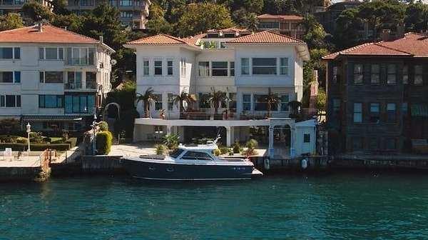 <p><strong>Meşhur yalının 1 milyar 250 milyon liraya ilana konulduğu iddia edilmişti.</strong></p>
<p> </p>