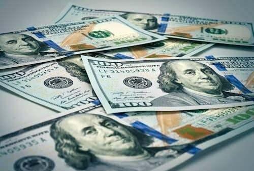 <p><strong>3.8 TRİLYON DOLAR</strong></p>