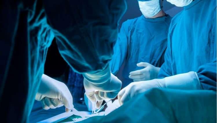 <p>"Midede birikeceğini düşünemiyorlar. Bu yüzden de ne psikiyatrik yardım alıyorlar ne de doktora başvuruyorlar. Gittikleri doktor arkadaşta karındaki şişliği tespit ediyor."</p>
<p> </p>