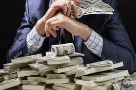 <p><span style="color:#B22222"><strong>NİJERYA</strong></span></p>
<p> </p>
<p>Aliko Dangote</p>
<p> </p>
<p>11,7 milyar dolar</p>