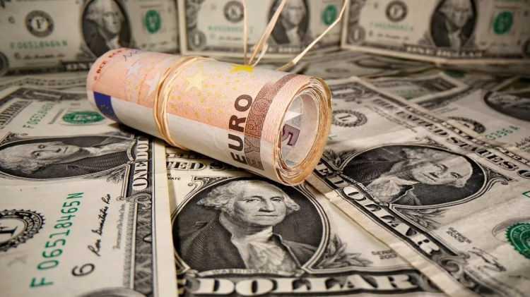 <p><span style="color:#B22222"><strong>BİRLEŞİK KRALLIK</strong></span></p>
<p> </p>
<p>Michael Platt</p>
<p> </p>
<p>18,0 milyar dolar</p>