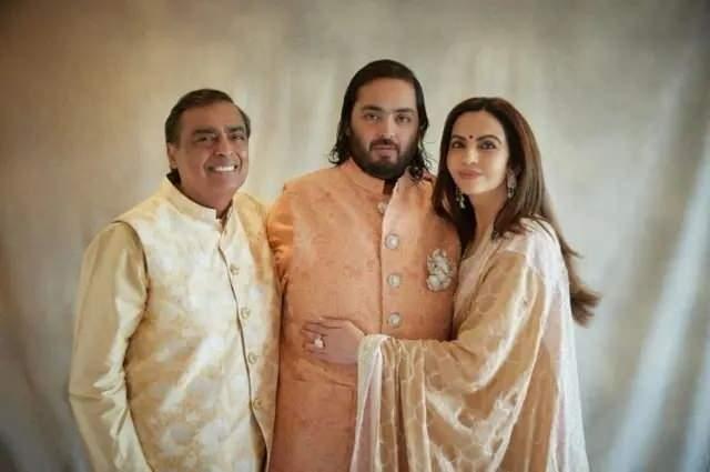 <p><span style="color:#B22222"><strong>HİNDİSTAN</strong></span></p>
<p> </p>
<p>Mukesh Ambani</p>
<p> </p>
<p>115,4 milyar dolar</p>