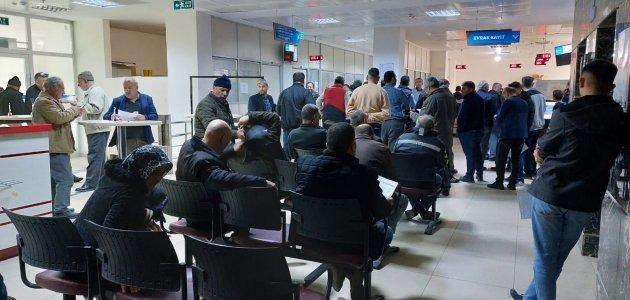 <p>Başka bir ifadeyle 2022 yılında Zonguldak’ta 100 emekliye 98 aktif sigortalı düşerken, 2023 yılında 84 emekli düştü.</p>
<p> </p>