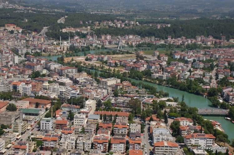 <p>Manavgat, Antalya</p>

<p>&nbsp;</p>

<p>N&uuml;fus: 224.664</p>

<p>&nbsp;</p>

