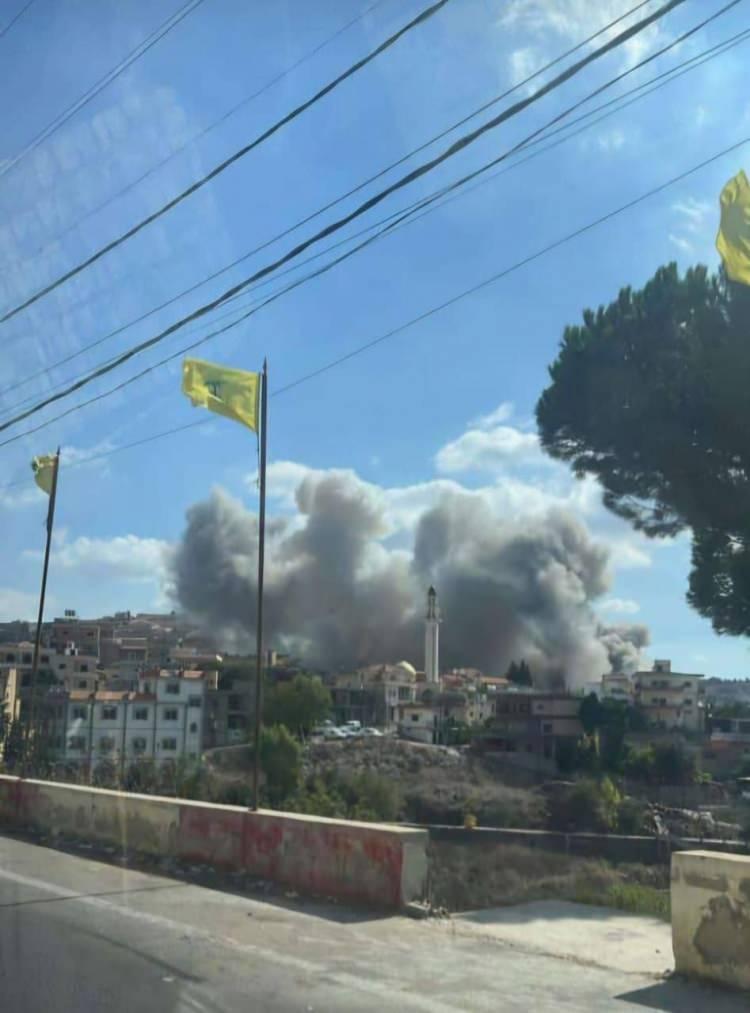 <p>Saldırılar sürerken İsrail Savunma Bakanı Yoav Gallant, ABD Savunma Bakanı Lloyd Austin ile ordunun Lübnan'da Hizbullah'a yönelik son saldırıları hakkında konuştuğunu duyurdu.</p>