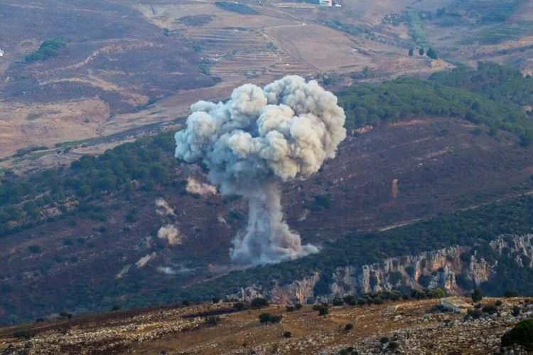 <p>Biir Hizbullah kaynağı ise AFP'ye yaptığı açıklamada, Bekaa Vadisi'ndeki saldırıların bölgeyi doğudan batıya hedef aldığını belirtti.</p>
