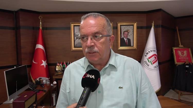 <p>Konya ve Ereğli&rsquo;nin ardından geldikleri Amasya&rsquo;da Merzifon, G&uuml;m&uuml;şhacık&ouml;y ile Hamam&ouml;z&uuml; il&ccedil;elerinde yapılan y&uuml;zey araştırmalarına değinen Prof. Dr. Usta,&nbsp;<strong>&ldquo;Savaş alanı ve &ccedil;evresinden bulabileceğimiz ok ve mızrak u&ccedil;larının yanı sıra &ccedil;ok &ouml;nemli bir husus olan T&uuml;rk ordusunun şehitliğini bulabildiğimiz takdirde savaş yerini kesin olarak ortaya koyacağımızı s&ouml;yleyebiliriz&rdquo;&nbsp;</strong>diye konuştu.</p>
