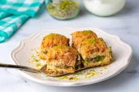 <p><span style="color:#B22222"><strong>BAKLAVA</strong></span></p>
