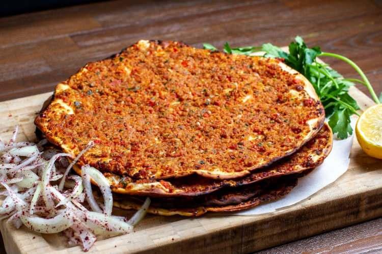 <p>Tarım ve Orman Bakanlığı tarafından vatandaşların ailesine, çocuğuna yedirdiği besinler araştırıldı. </p>