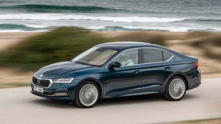 <p><span style="color:#B22222"><strong>OCTAVİA FİYATLARI 2024</strong></span></p>

<p> </p>

<p>Yeni Škoda Octavia Elite 1.5 TSI mHEV 150 PS DSG ₺1.800.400<br />
Yeni Škoda Octavia Premium 1.5 TSI mHEV 115 PS DSG ₺1.910.400<br />
Yeni Škoda Octavia Premium 1.5 TSI mHEV 150 PS DSG ₺2.010.400</p>
