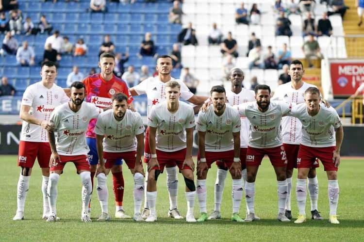 <p>11- Antalyaspor - 27.5 milyon Euro</p>