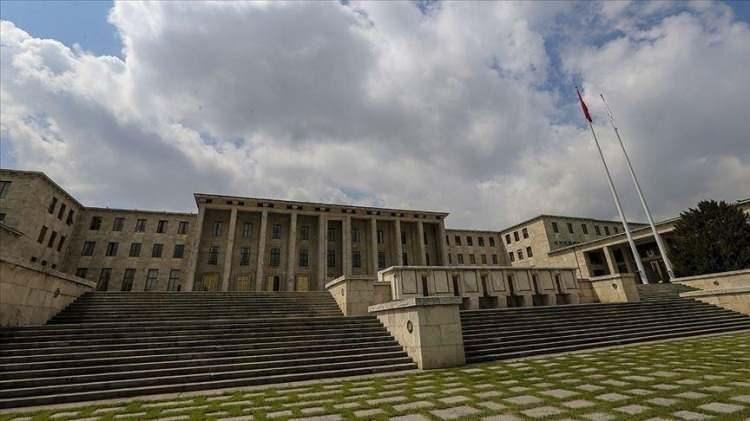 <p>Çalışmalarını tamamlayan TBMM Balıkçılık ve Su Ürünleri Araştırma Komisyonu ile TBMM İliç Maden Kazasını Araştırma Komisyonunun hazırladığı raporlar da Genel Kurul gündemine alınarak görüşülecek.</p>
<p> </p>