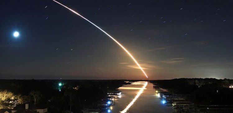 <p>Çıplak göz ile göremedik kuyruklu yıldızı. 80 bin yılda bir geliyormuş, 80 bin yılda daha bekleriz herhalde görmek için.</p>
