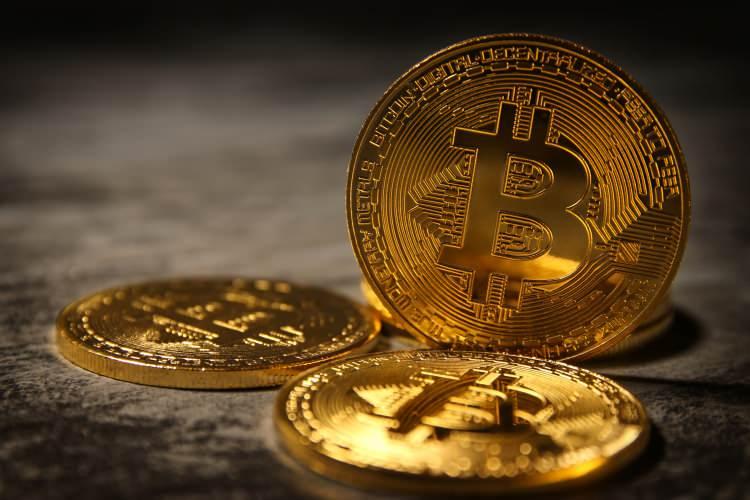 <p><span style="color:#B22222"><strong>BITCOIN</strong></span></p>
