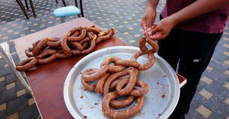 <p>Tarım ve Orman Bakanlığı'nın iki yıl aradan sonra yayınladığı listede, sahte ve hileli ürün satışı yapan markalar ifşa ediliyor.</p>
