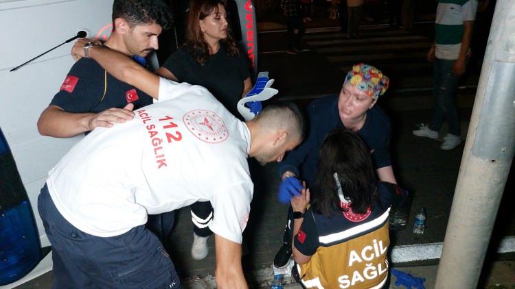 <p>Edinilen bilgiye göre, Samsun Büyükşehir Belediyesine ait vatman Sinan E. idaresindeki tramvay, 112'ye ait İbrahim Ceylan yönetimindeki 55 AJH 197 plakalı ambulansla çarpıştı.</p>
