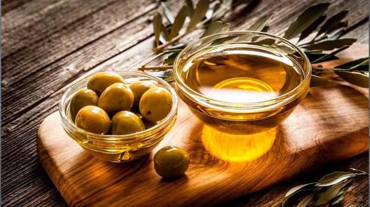<p><strong>3. HİSAROĞULLARI TAR. GIDA HAYV. İTH. İHR. SAN. TİC. LTD. ŞTİ. GERÇEK GEMLİK Natürel Sızma Zeytinyağı-</strong> 5 Lt Tohum Yağları Karıştırılması Tespiti</p>
