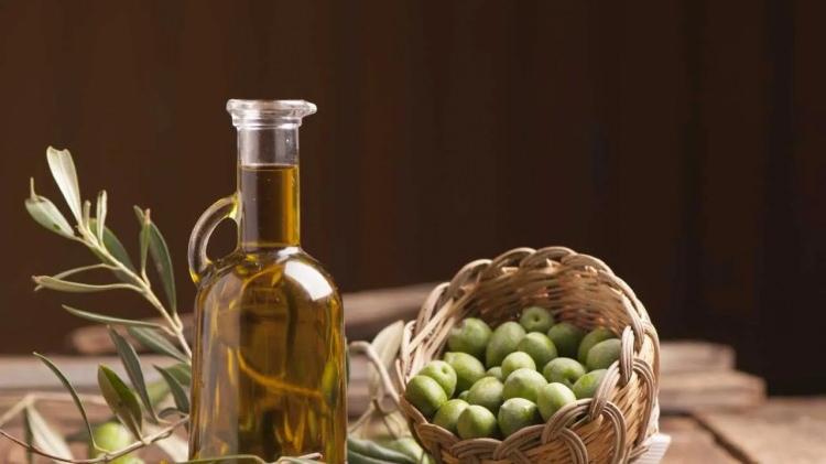 <p><strong>29. EDREMİT HASAT - SONGÜL CİVAN TAŞ BASKI Taş Baskı Naturel Sızma Zeytin Yağı- </strong>( 5 Litre ) Tohum Yağları Karıştırılması Tespiti</p>