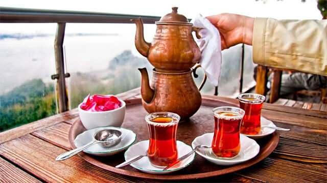 <p><strong>ÇAYIN ACI OLMAMASI İÇİN DİKKAT ETMENİZ GEREKEN PÜF NOKTALAR</strong></p>