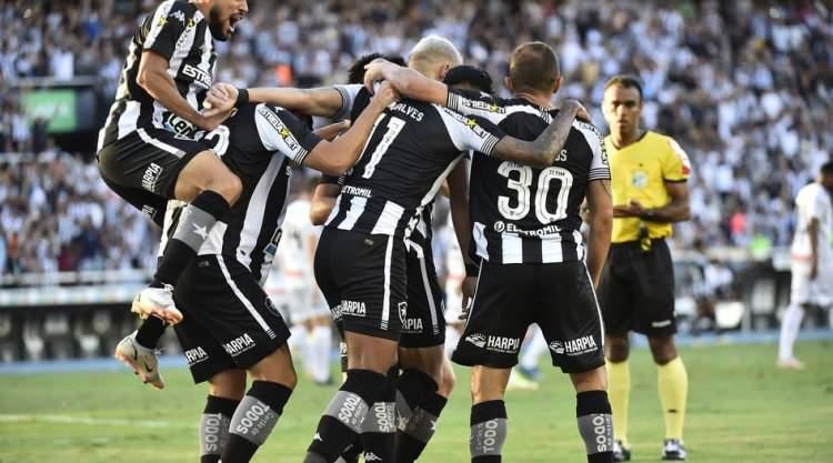 <p><strong>8.</strong></p>

<p><strong>BOTAFOGO</strong></p>
