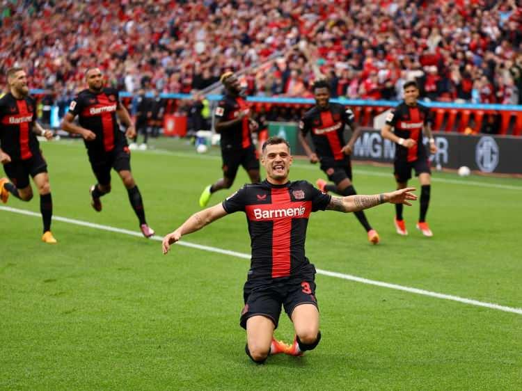 <p><strong>3.</strong></p>
<p><strong>BAYER LEVERKUSEN</strong></p>