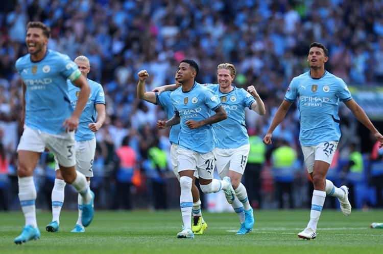 <p><strong>2. </strong></p>
<p><strong>MANCHESTER CİTY</strong></p>