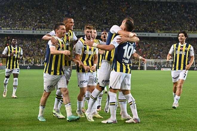 <p><span style="color:#B22222"><strong>25. FENERBAHÇE</strong></span></p>
