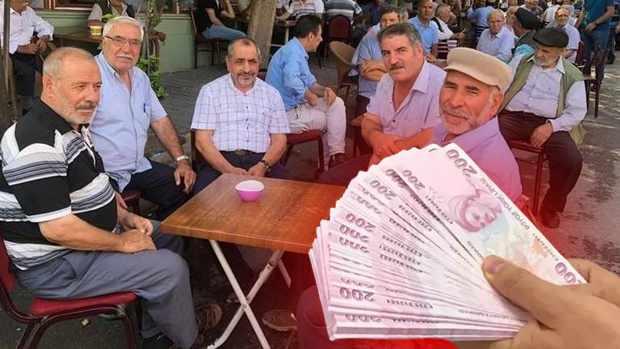 <p>Emeklilere müjdeli haber. Ekim ayına girmemizle birlikte bankalar, emeklilere, dul ve yetimlere yönelik promosyon kampanyalarını değiştirdi.</p>
<p> </p>