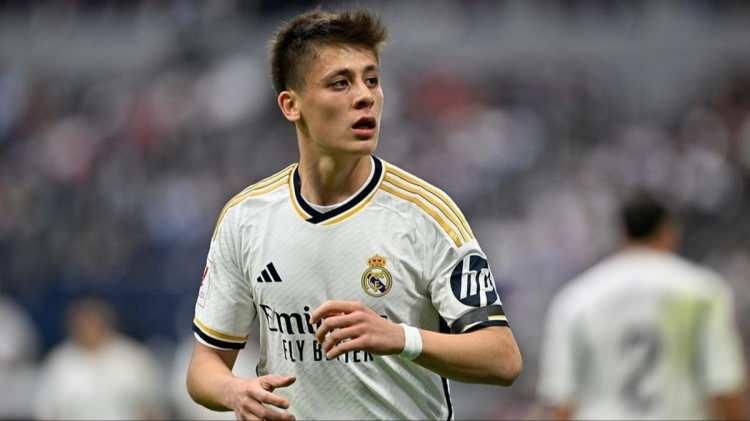 <p>1- Arda Güler - Real Madrid - 73.2 milyon Euro</p>