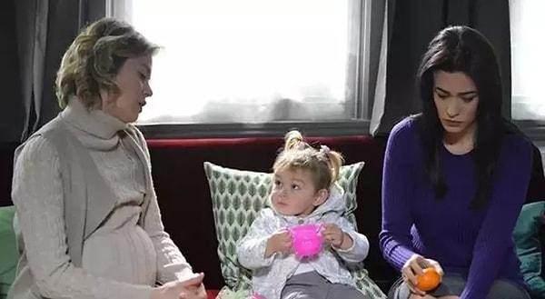 <p>Yayınlandığı döneme damgasını vuran Hayat Şarkısı dizisinde rol alan Bahar bebek yıllar sonra ortaya çıktı.</p>