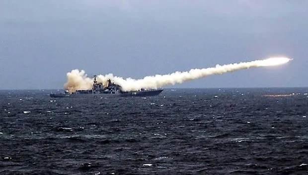 <p>Atmosfer İçinde Seyahat: Bu füzeler, atmosferin alt tabakalarında uçabilme yeteneği ile düşman savunma sistemlerinden kaçınabilir.</p>