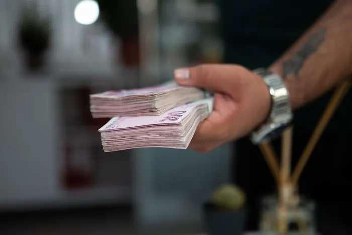 <p>- Kurulacak iş ile ilgili başka mevzuatlarda aranılan diploma, sertifika, izin vb. belgelere sahip olmak ve aranılan diğer şartlara haiz olmak.<br />
</p>